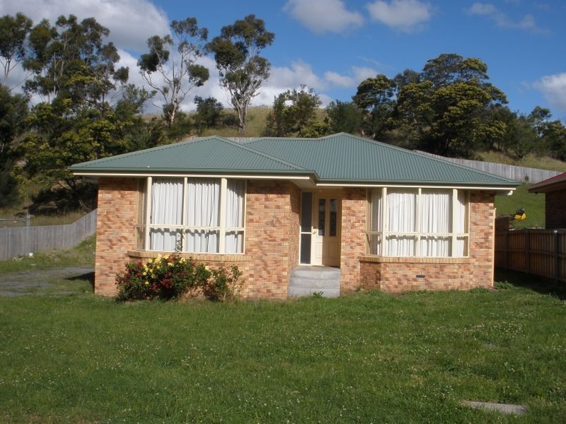 8 Bateman Court, Claremont TAS 7011
