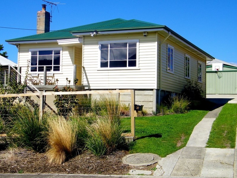 64 Renfrew Circle, Goodwood TAS 7010