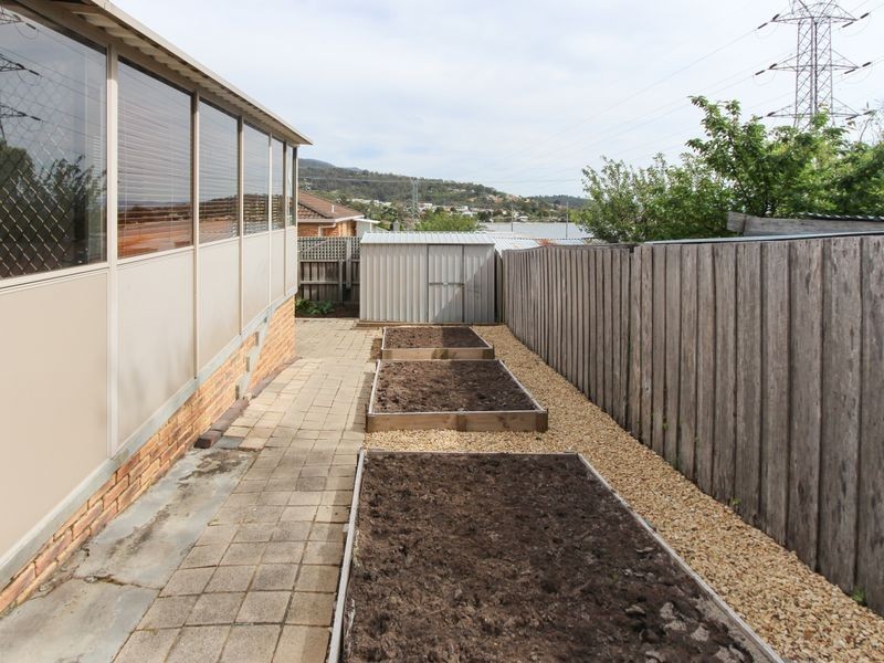 1/1 Bosco Drive, Glenorchy TAS 7010