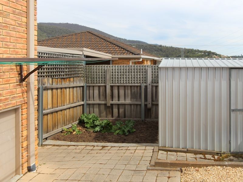 1/1 Bosco Drive, Glenorchy TAS 7010