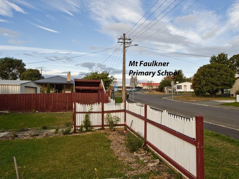 4 Karambi Street, Chigwell TAS 7011