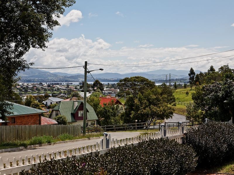 147 Bowen Road, Lutana TAS 7009