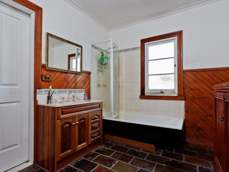 147 Bowen Road, Lutana TAS 7009