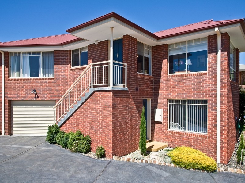 1/52 Rosehill Crescent, Lenah Valley TAS 7008