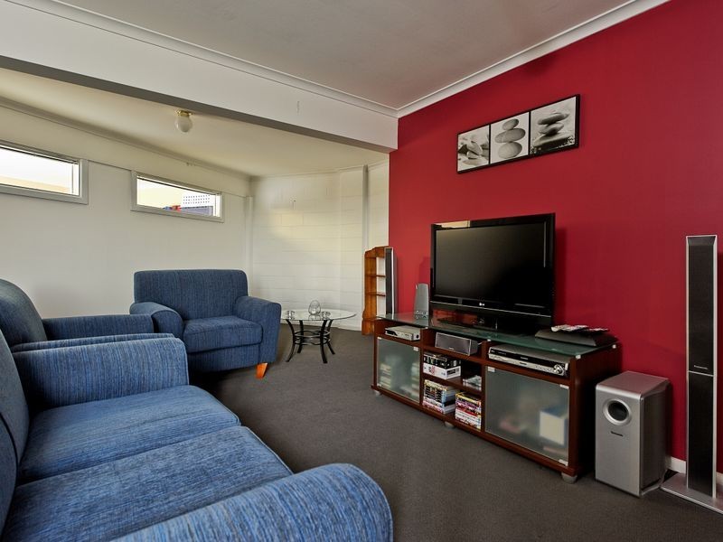 1/52 Rosehill Crescent, Lenah Valley TAS 7008