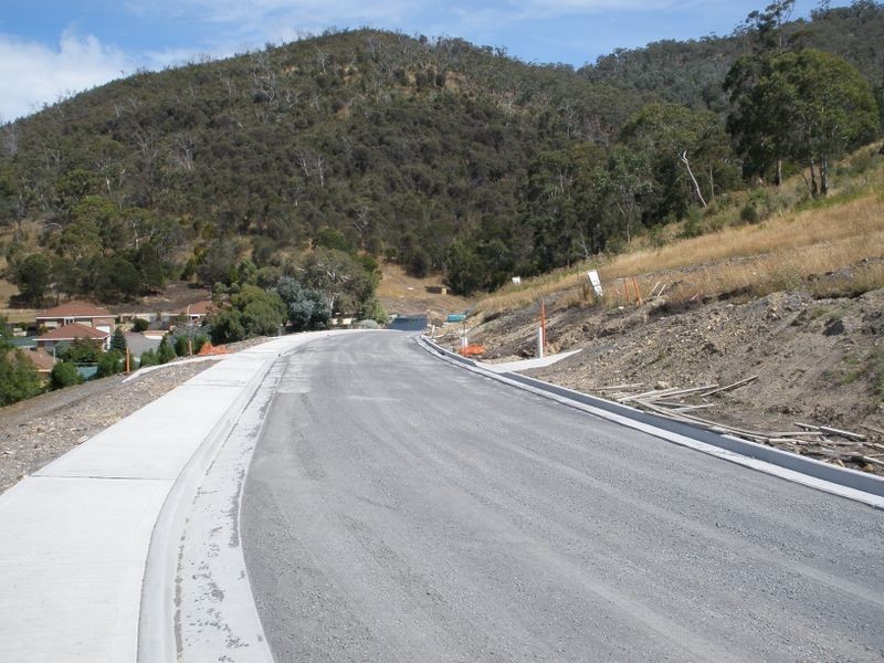 2 Redlands Drive, Rosetta TAS 7010