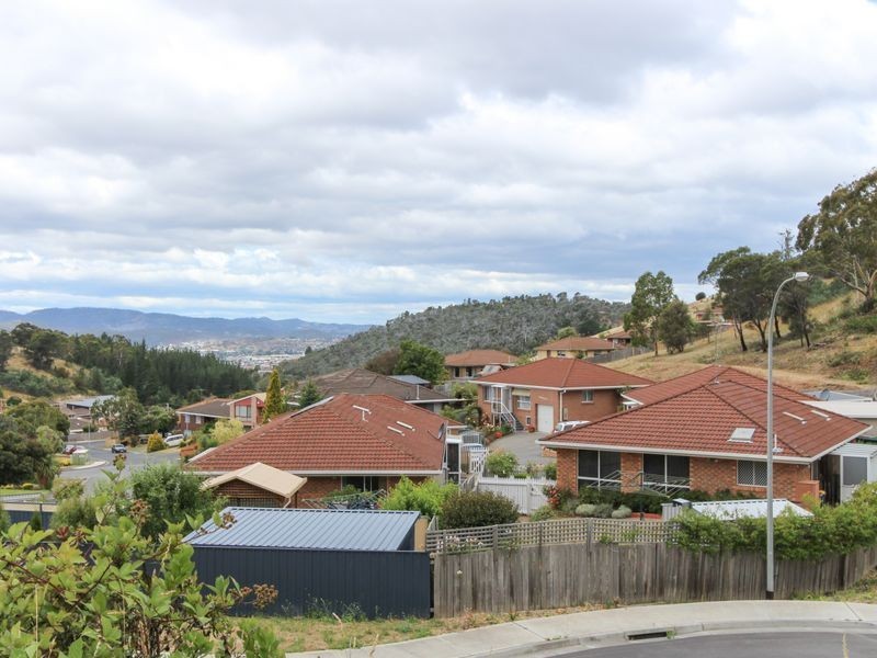 1 Redlands Drive, Rosetta TAS 7010