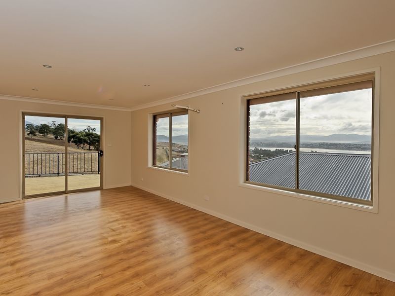 2/21 Ashwood Court, Austins Ferry TAS 7011