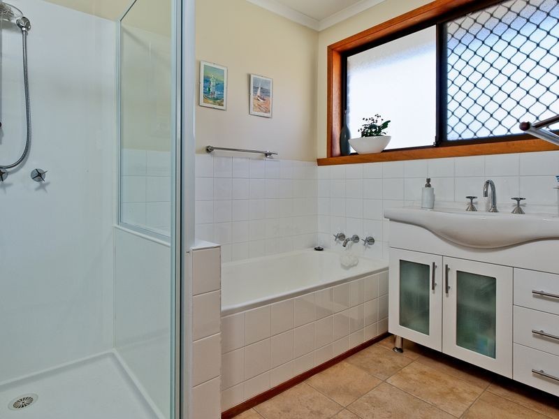 36 Jetty Road, Old Beach TAS 7017