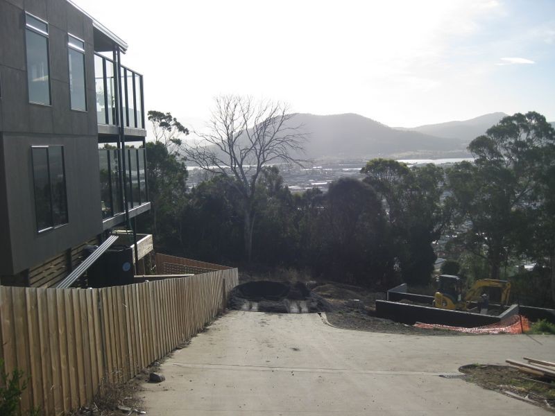 16 Dorothy Court, West Moonah TAS 7009