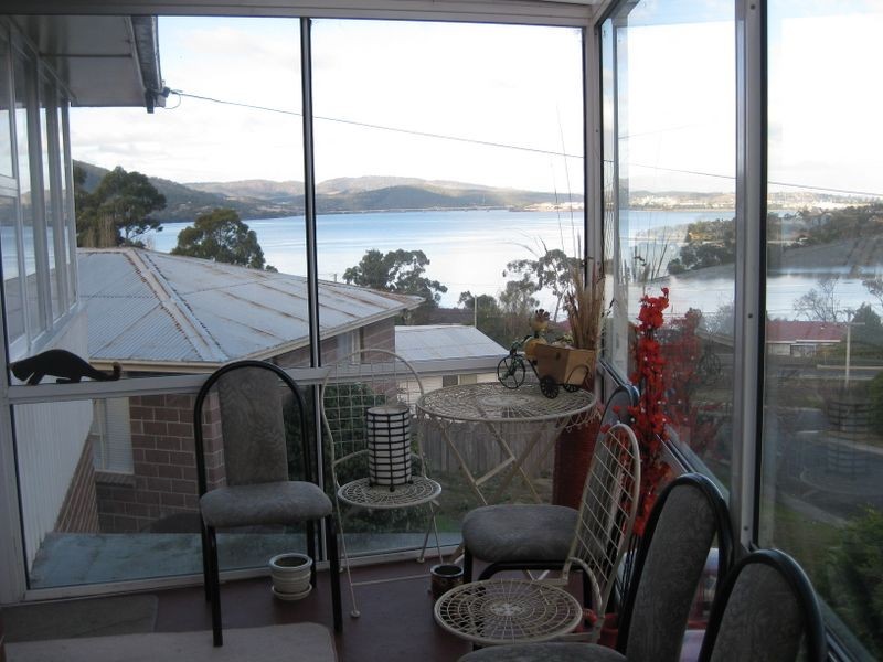 6 Jimbirn Street, Berriedale TAS 7011