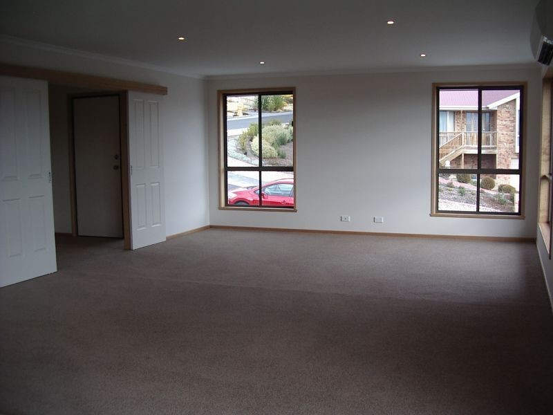 1 Cash Court, Austins Ferry TAS 7011