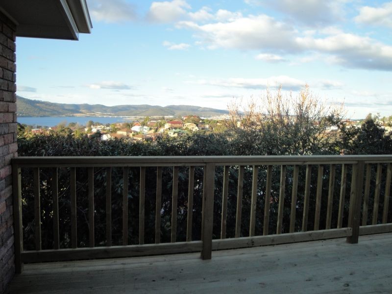 16 Gunn Court, Rosetta TAS 7010
