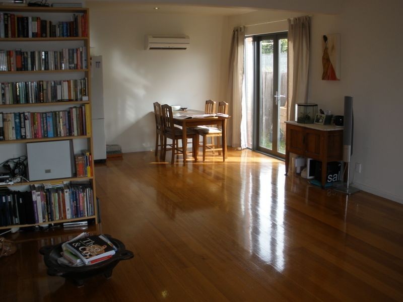 2/106 Abbotsfield Road, Claremont TAS 7011