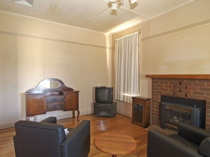 11 Main Road, Claremont TAS 7011