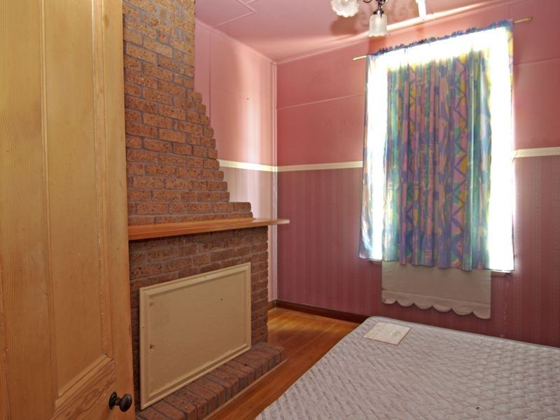 11 Main Road, Claremont TAS 7011