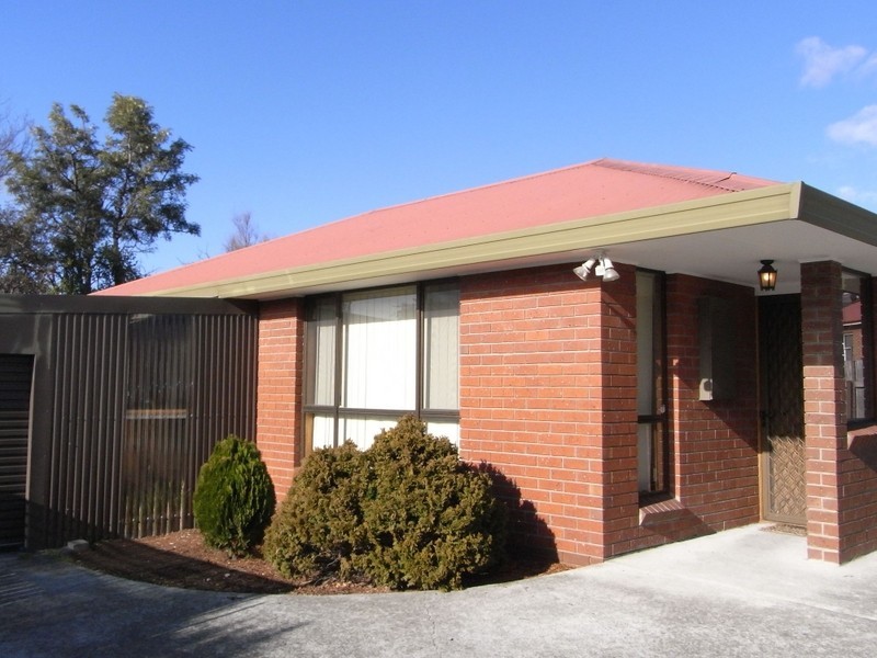 2/4 Ruthwell Street, Montrose TAS 7010