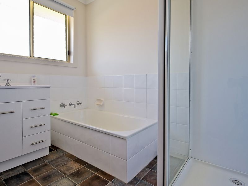 1/18 Phemie Court, Brighton TAS 7030