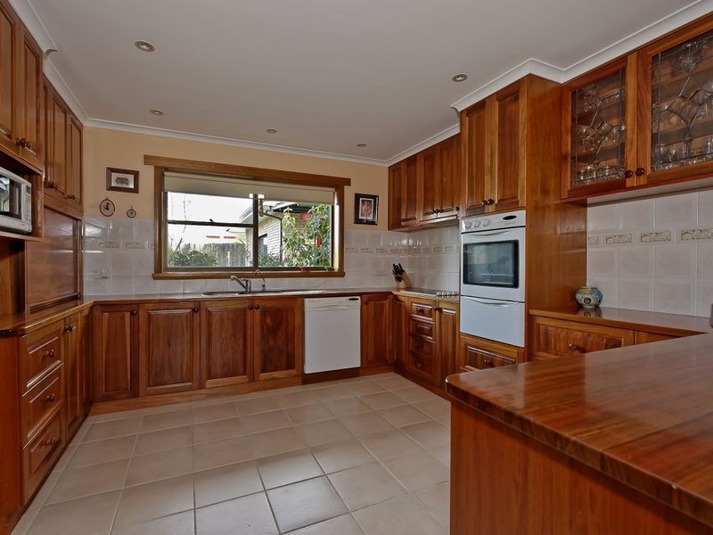 Claremont TAS 7011