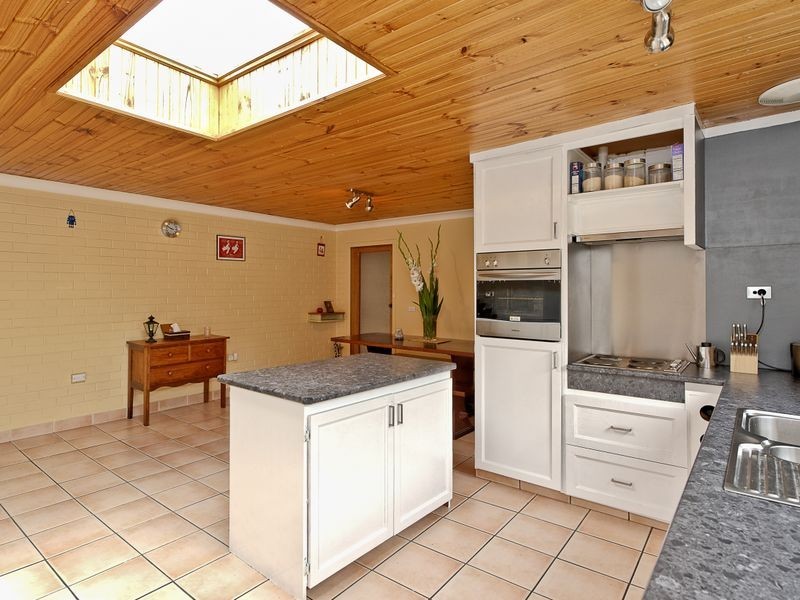 2/7 Gant Street, Lenah Valley TAS 7008