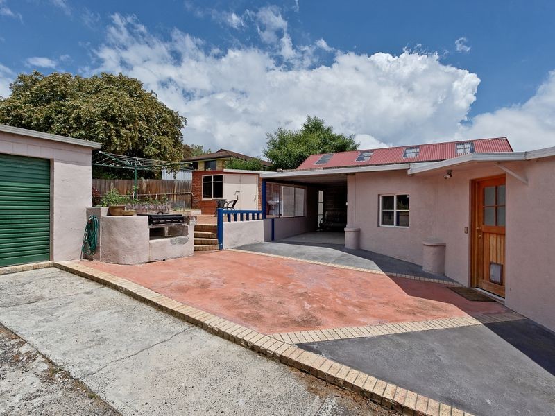 2/7 Gant Street, Lenah Valley TAS 7008