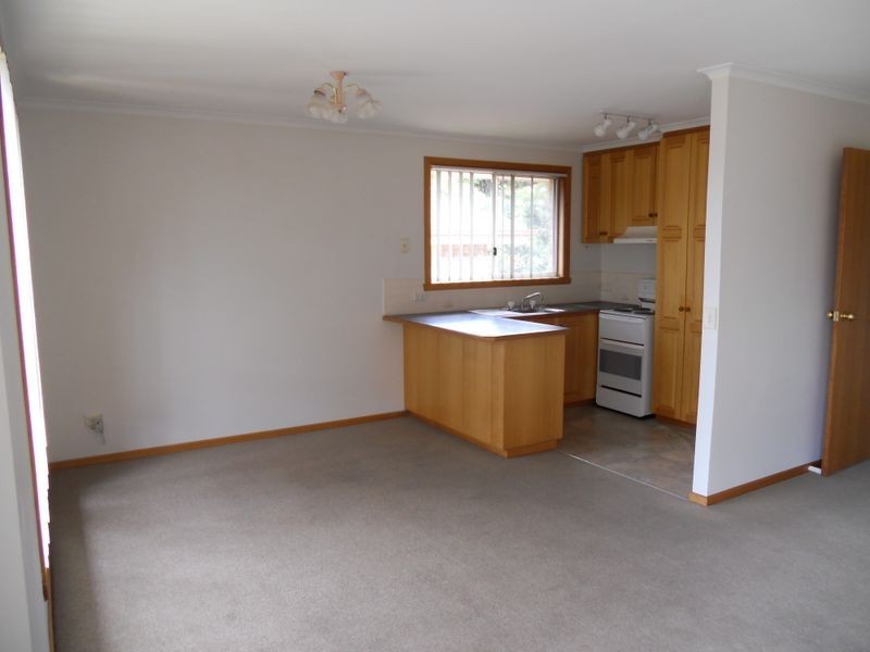 10/38 Amiens Avenue, Derwent Park TAS 7009