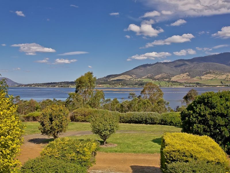 2 Tongatabu Road, Dromedary TAS 7030