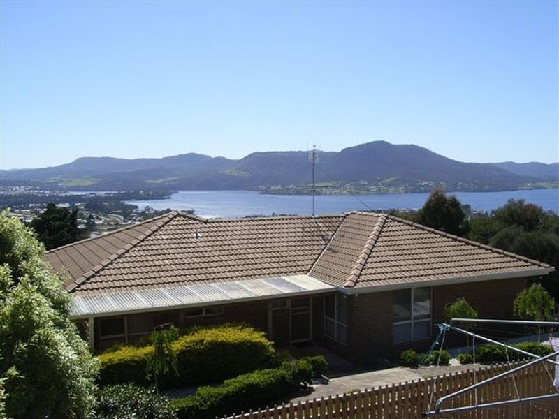 13/109 Berriedale Road, Berriedale TAS 7011