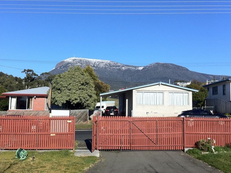 27 Ashbourne Grove, West Moonah TAS 7009