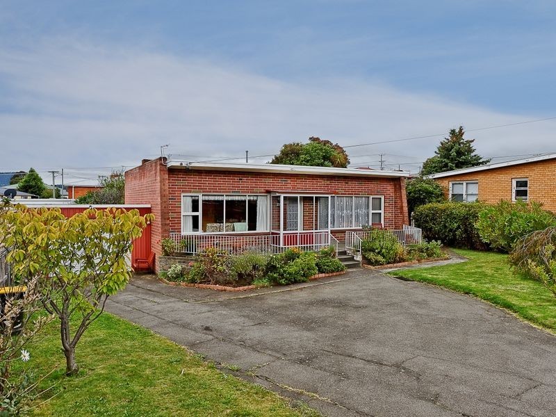 27 Ashbourne Grove, West Moonah TAS 7009