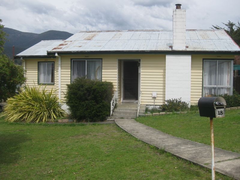 18 Norman Circle, Glenorchy TAS 7010