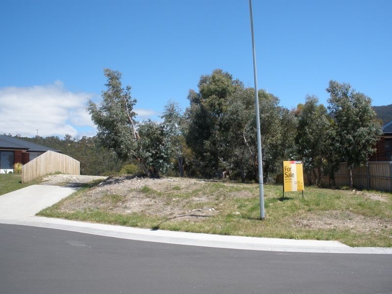 16 Travers Court, Claremont TAS 7011