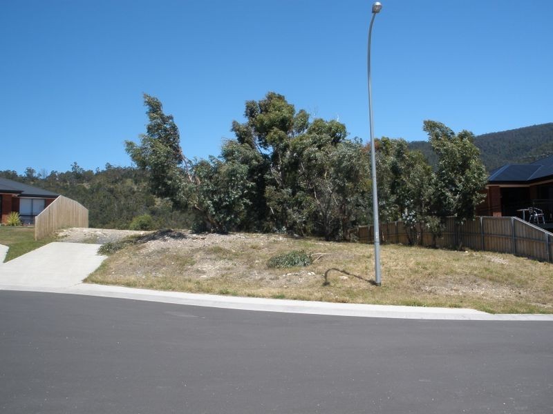 16 Travers Court, Claremont TAS 7011