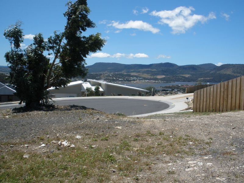 16 Travers Court, Claremont TAS 7011