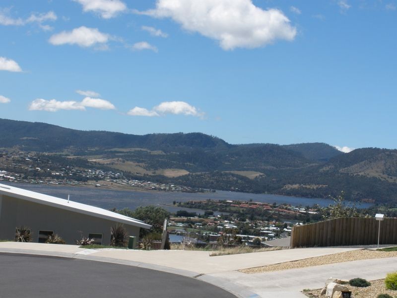 16 Travers Court, Claremont TAS 7011