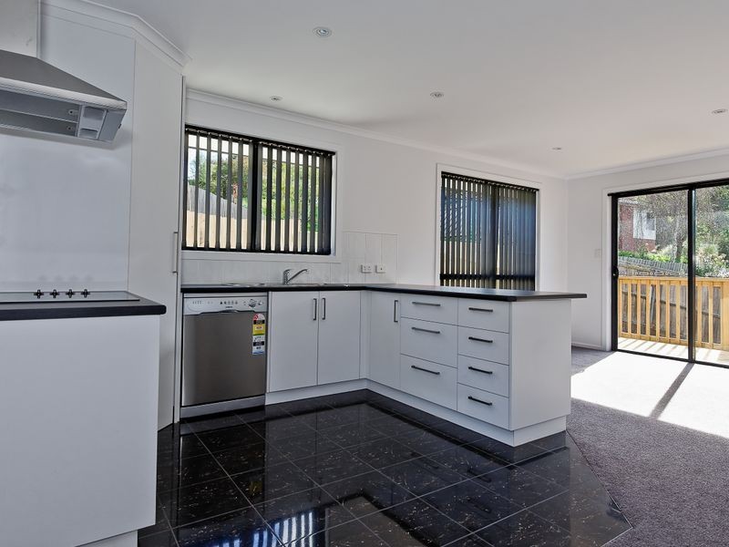 2/16 Redlands Drive, Rosetta TAS 7010