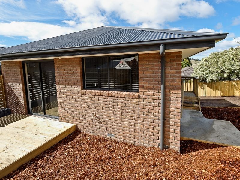 2/16 Redlands Drive, Rosetta TAS 7010