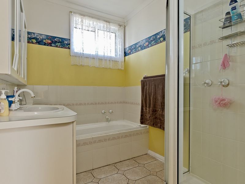 4 Cleburne Street, Claremont TAS 7011