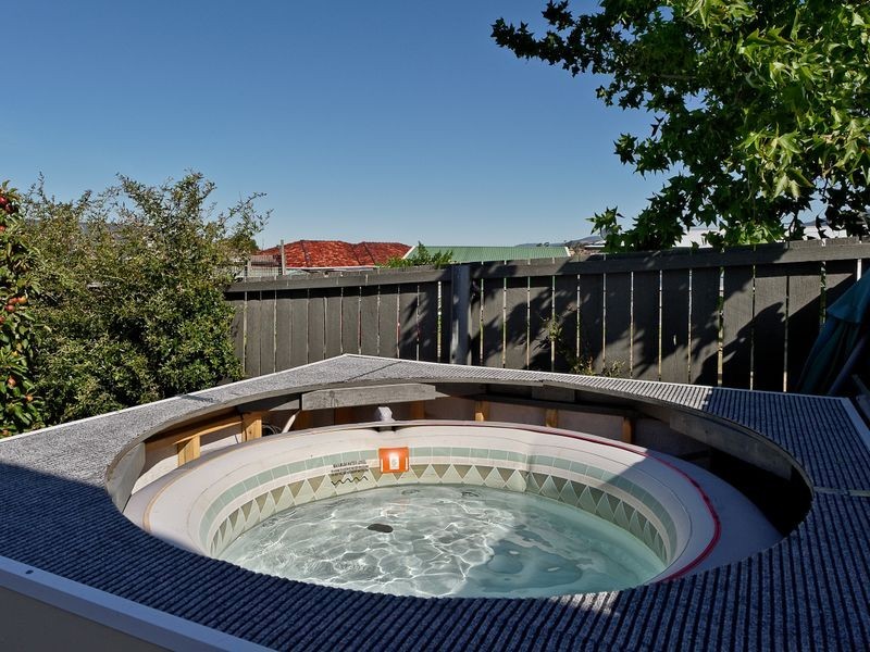 4 Cleburne Street, Claremont TAS 7011