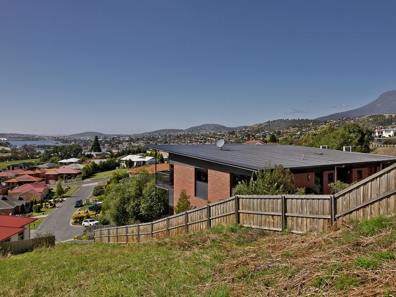 12 Chablis Court, Berriedale TAS 7011