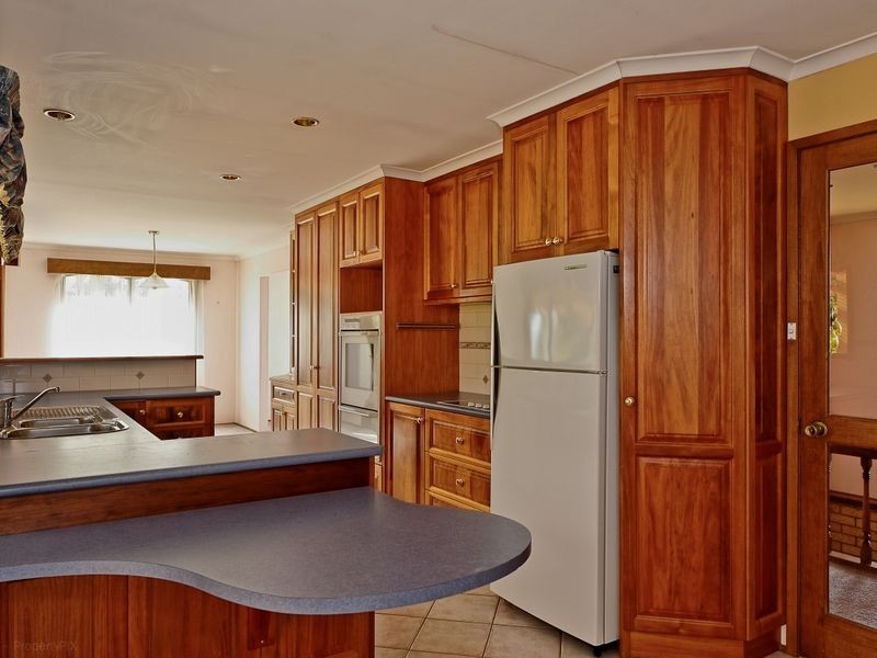 14 Arncliffe Road, Austins Ferry TAS 7011