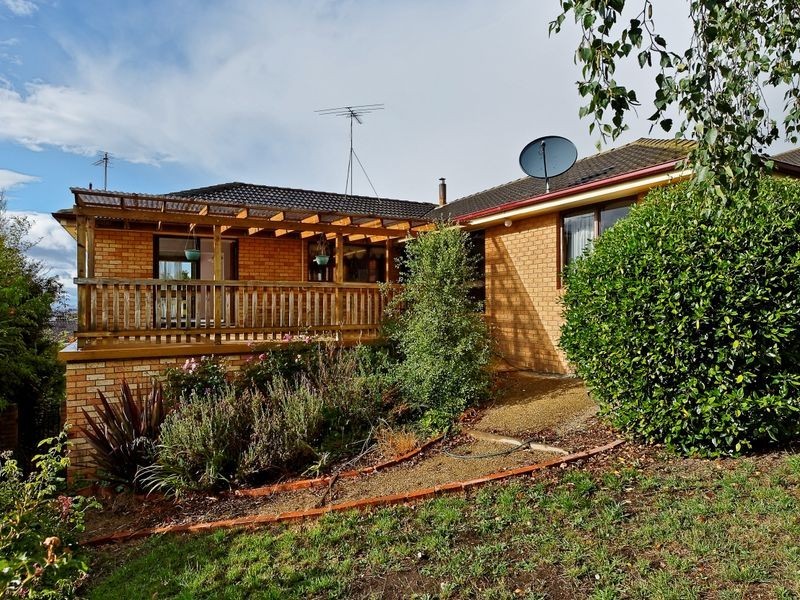 14 Arncliffe Road, Austins Ferry TAS 7011