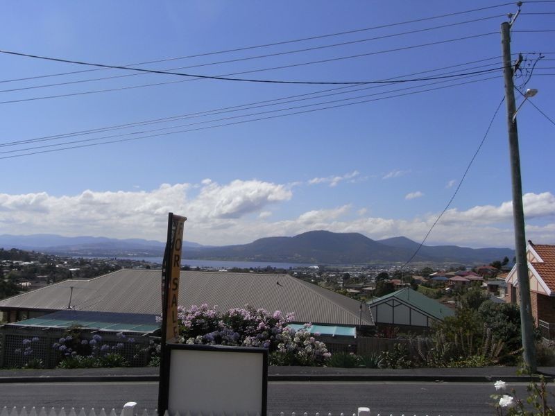 13 Merton Street, Glenorchy TAS 7010