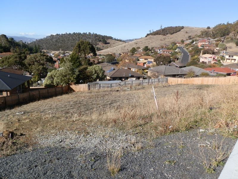 14 Redlands Drive, Rosetta TAS 7010