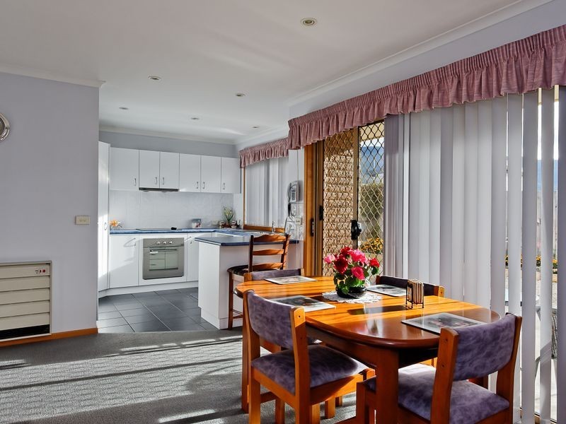 2/14 Pelican Close, Claremont TAS 7011