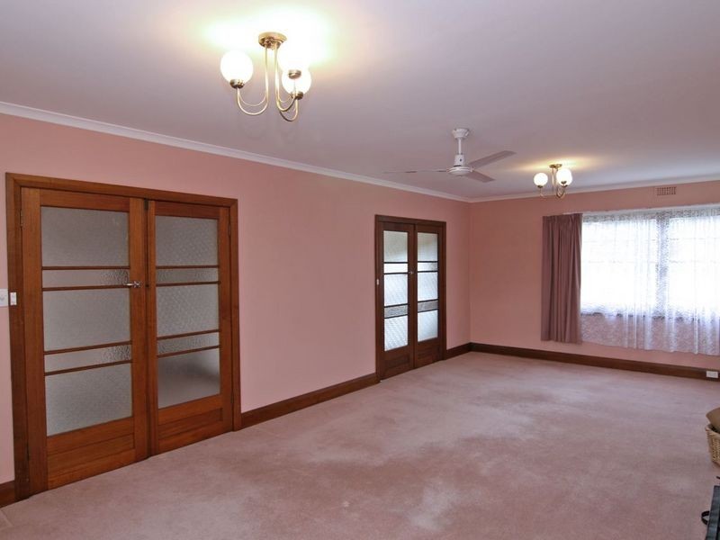 21 Russell Road, Claremont TAS 7011