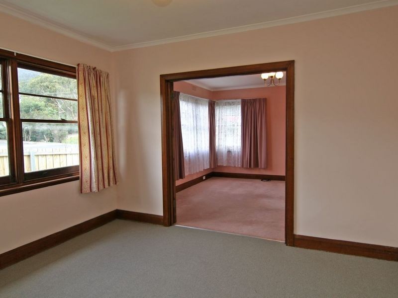 21 Russell Road, Claremont TAS 7011