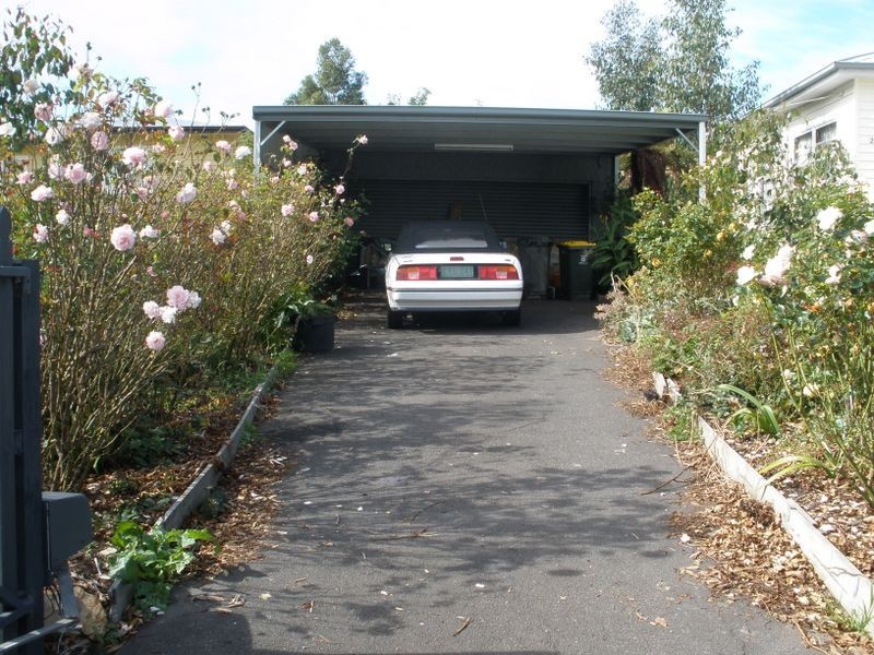 21 Russell Road, Claremont TAS 7011