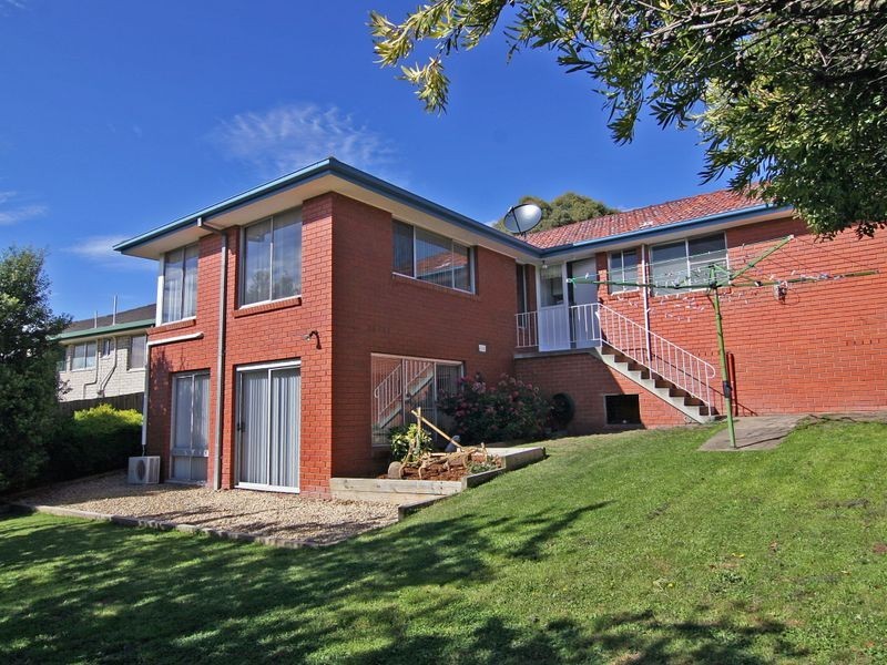 28 Chandos Drive, Berriedale TAS 7011