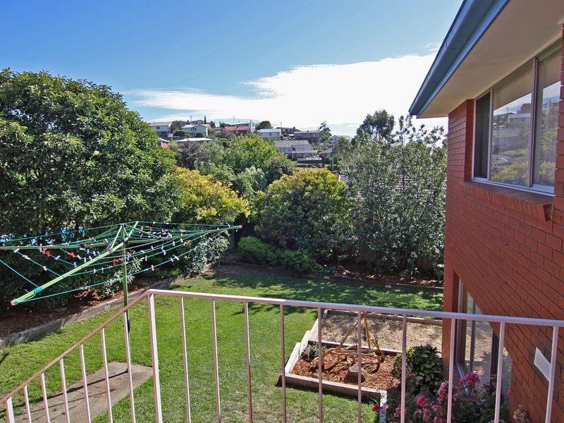 28 Chandos Drive, Berriedale TAS 7011